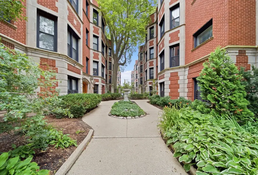 7639 N Eastlake Terrace #1D, Chicago, IL 60626 - #2