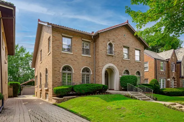 1135 N Kenilworth Avenue, Oak Park, IL 60302