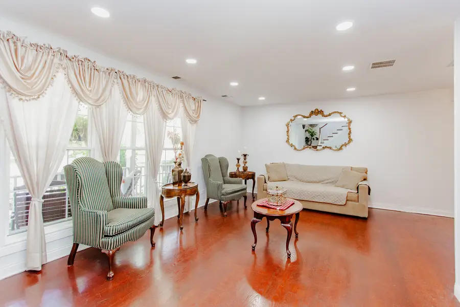 1803 N Mitchell Avenue, Arlington Heights, IL 60004 - #2