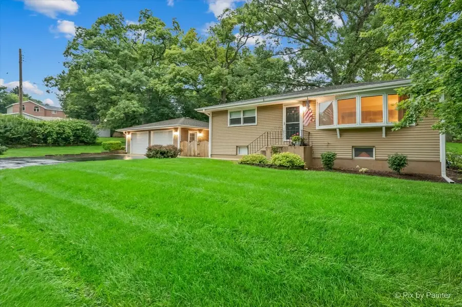 12 Oak Drive, Oakwood Hills, IL 60013 - #3
