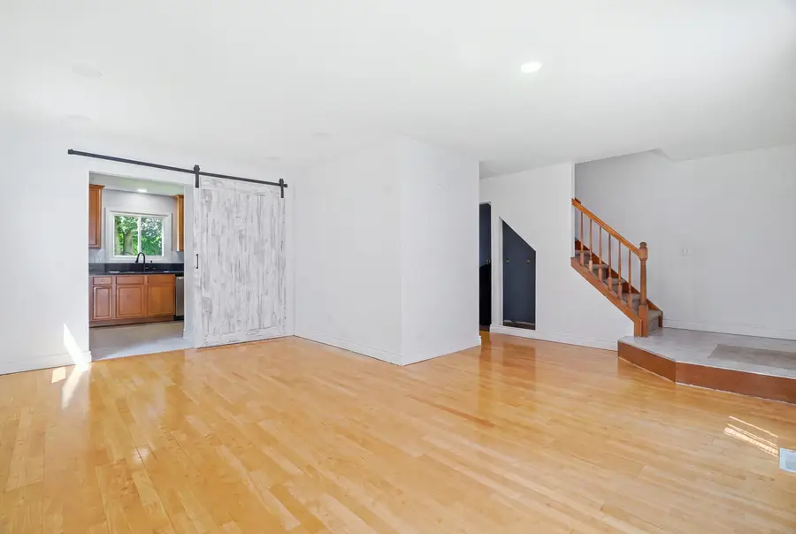Address Withheld By Seller, Gurnee, IL 60031 - #3