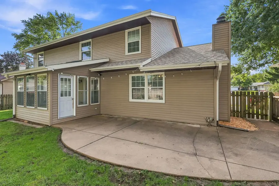 5721 Fillmore Street, Davenport, IA 52806 - #2