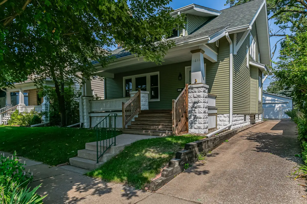 1611 24th Street, Rock Island, IL 61201 - #1