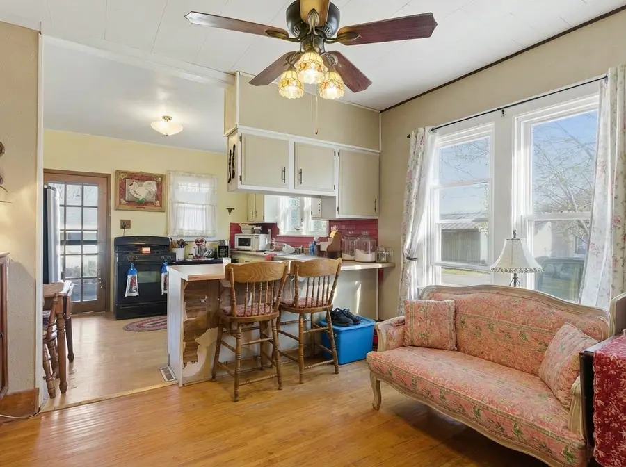 1306 Crosat Street, La Salle, IL 61301 - #3