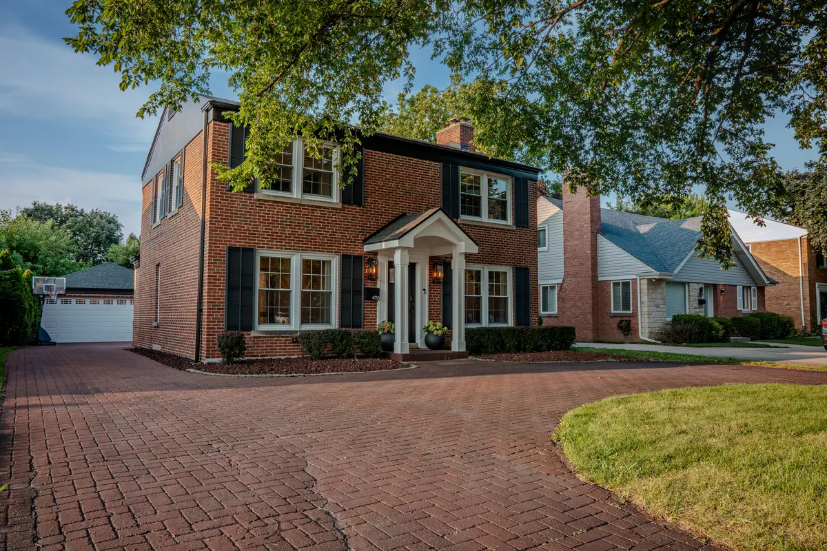 4738 W Pratt Avenue, Lincolnwood, IL 60712 - #1