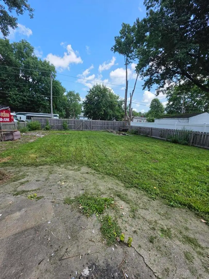 107 S 30th Street, Belleville, IL 62226 - #3
