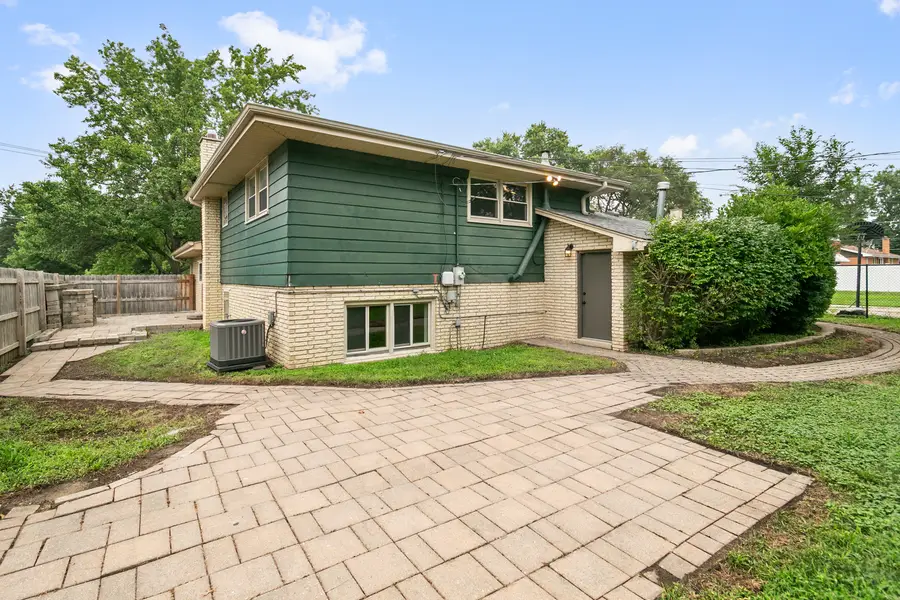 6833 W 127th Street, Palos Heights, IL 60463 - #2