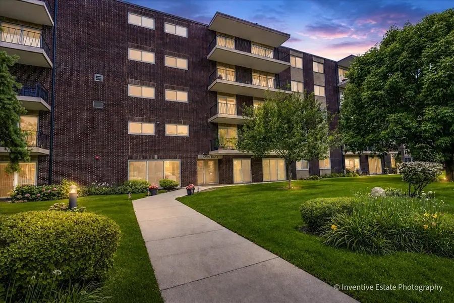 5300 Walnut Avenue #22B, Downers Grove, IL 60515 - #2