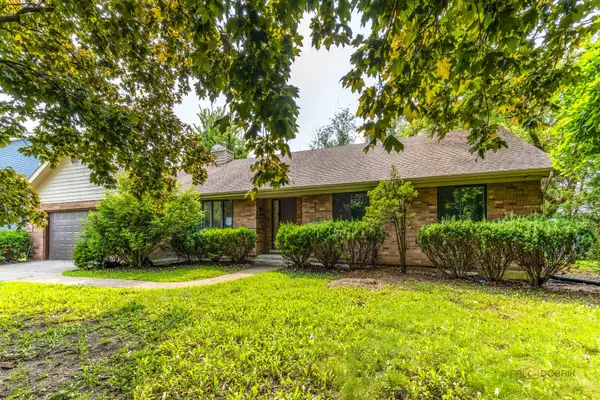300 6th Street, Wheeling, IL 60090