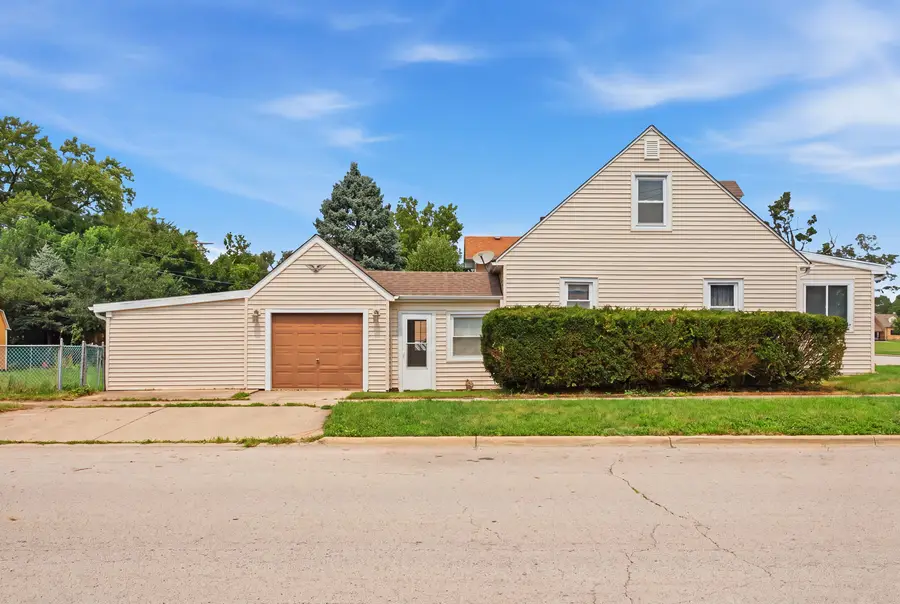 132 S Weston Avenue, Elgin, IL 60123 - #2