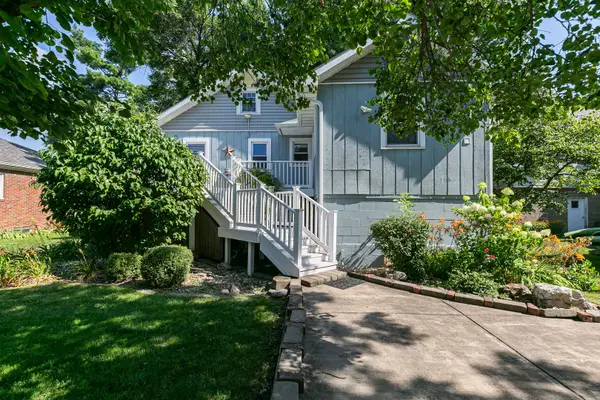 1703 S Shore Drive, Moline, IL 61265