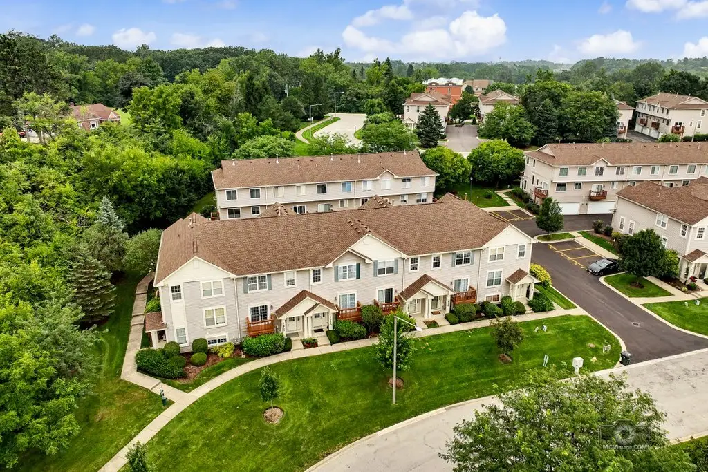 11S490 Rachael Court, Willowbrook, IL 60527 - #1