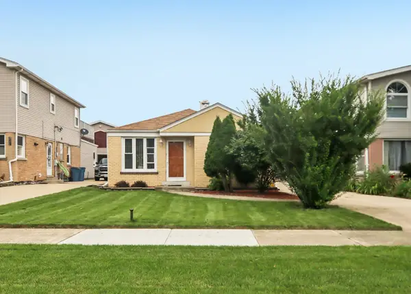 9226 Crescent Drive, Franklin Park, IL 60131