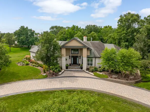 50 Stone Creek Drive, Lemont, IL 60439