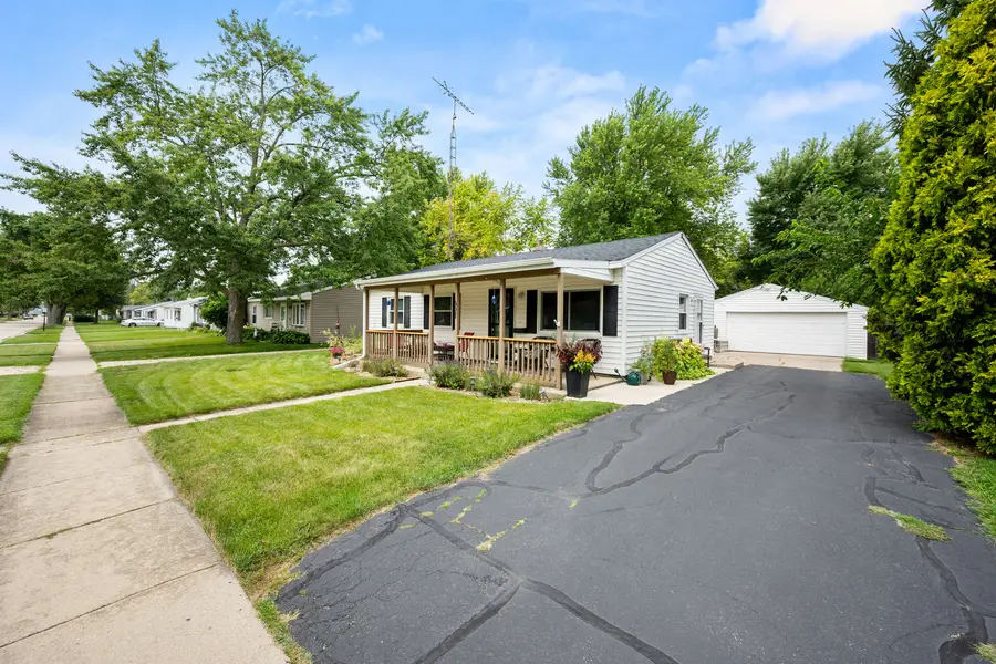 621 Fairlane Avenue, Dekalb, IL 60115 - #2
