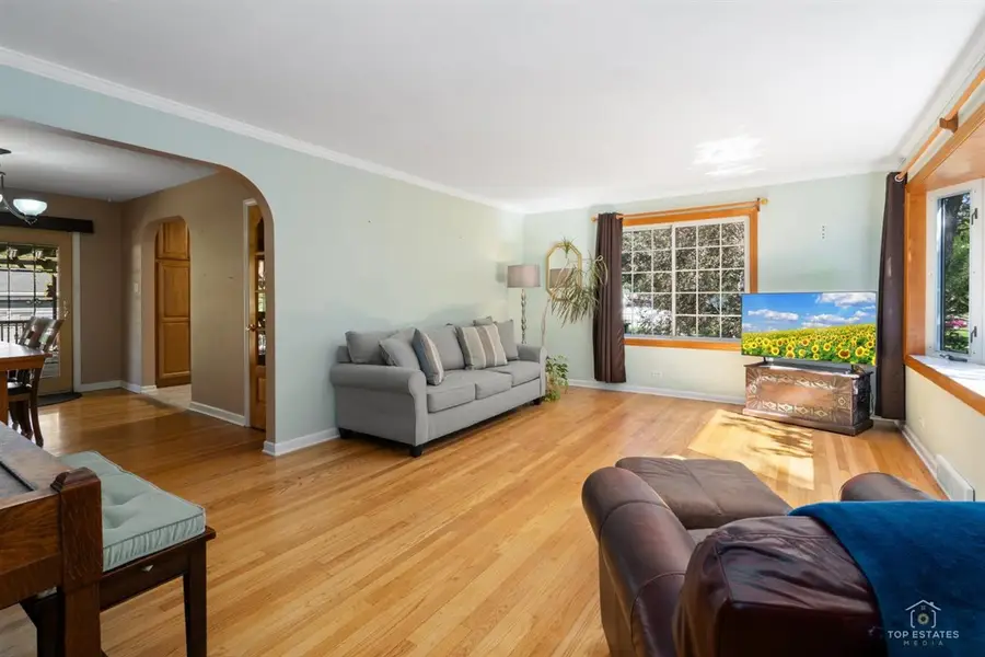 100 S Wisconsin Avenue, Addison, IL 60101 - #3