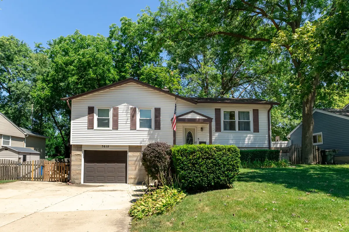 7615 Walnut Avenue, Woodridge, IL 60517 - #1