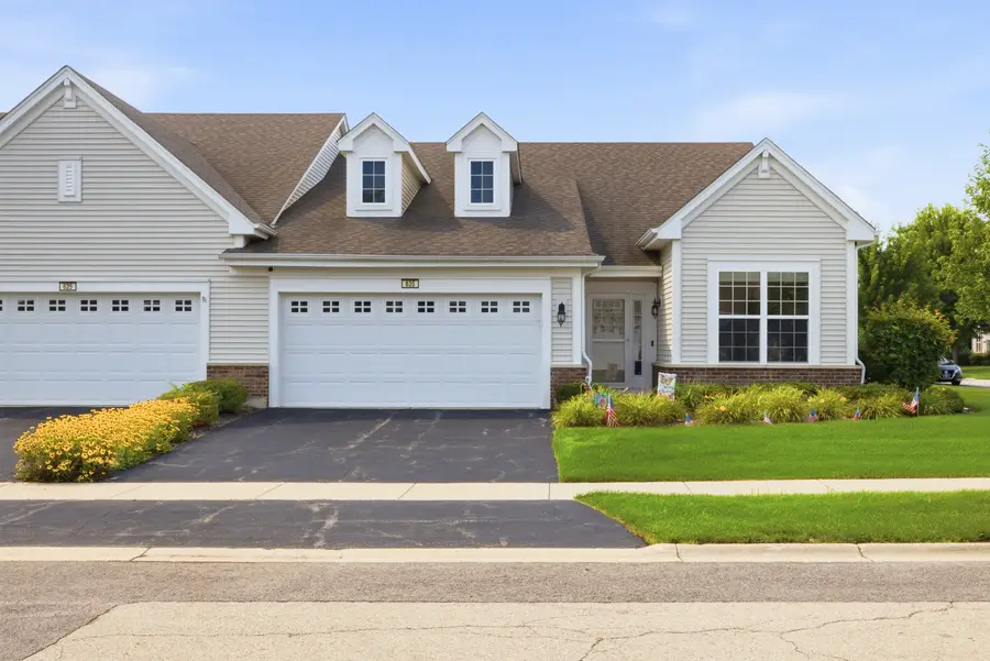 635 N Falls Circle, Pingree Grove, IL 60140 - #2