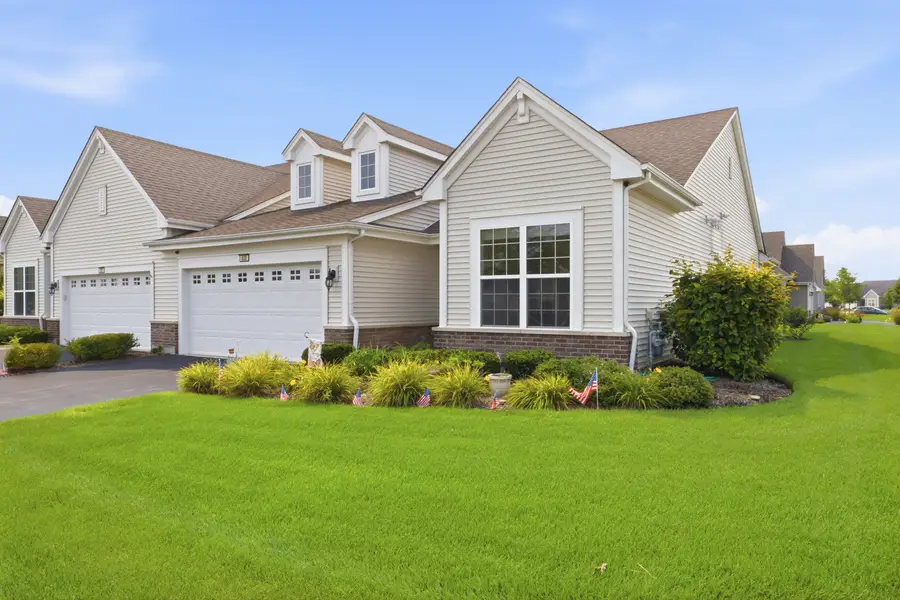 635 N Falls Circle, Pingree Grove, IL 60140 - #3