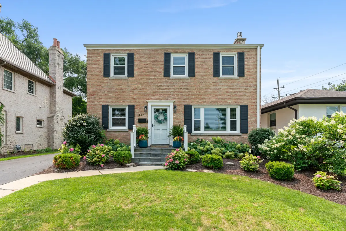 447 Ridge Avenue, Clarendon Hills, IL 60514 - #1