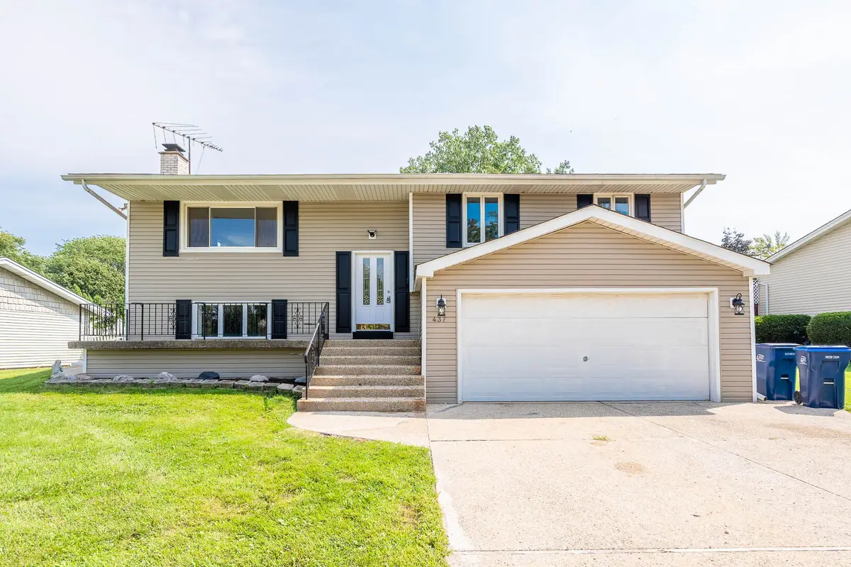 437 S Braintree Drive, Schaumburg, IL 60193 - #1
