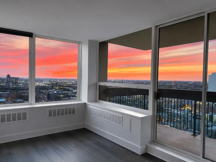 1360 N Sandburg Terrace #2912, Chicago, IL 60610 - #3