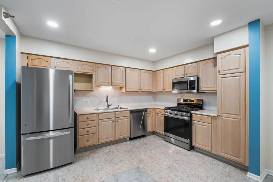 7081 W Touhy Avenue #607, Niles, IL 60714 - #3