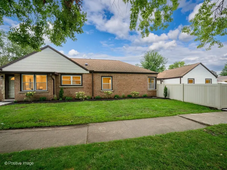10059 S Spaulding Avenue, Evergreen Park, IL 60805 - #2