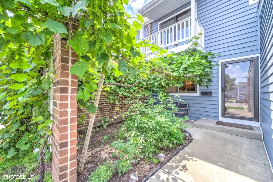 411 Hickory Drive #411, Wheeling, IL 60090 - #2