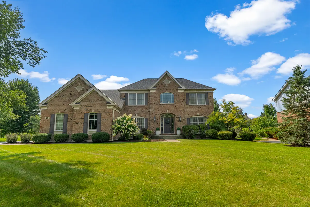 15 Glacier Circle, South Barrington, IL 60010 - #1
