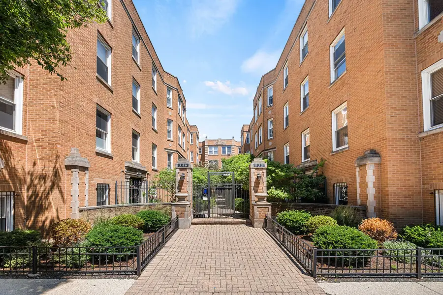 536 W Belmont Avenue #2S, Chicago, IL 60657 - #2