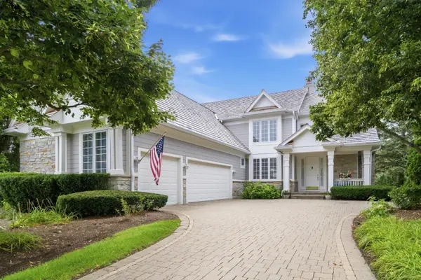 7 Dunhill Lane, North Barrington, IL 60010