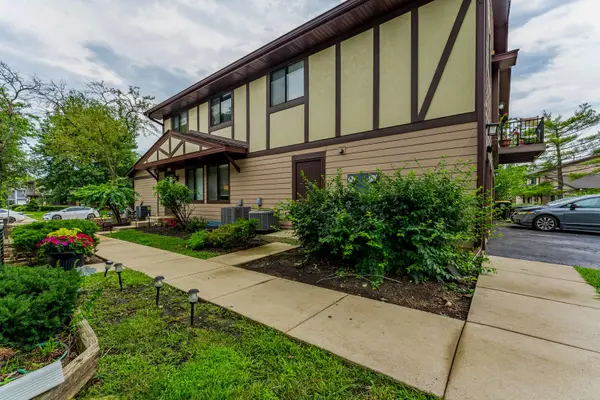 6236 Gold Circle #6236, Hanover Park, IL 60133