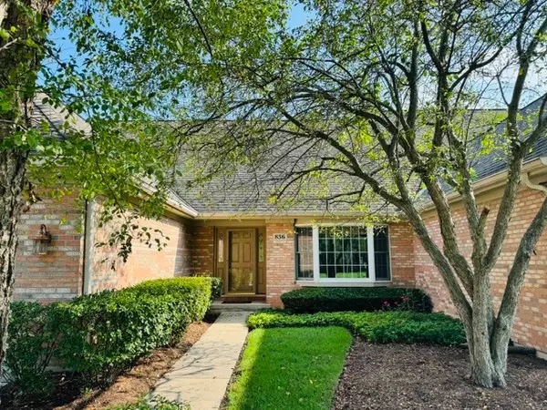 836 Wedgewood Drive, Crystal Lake, IL 60014