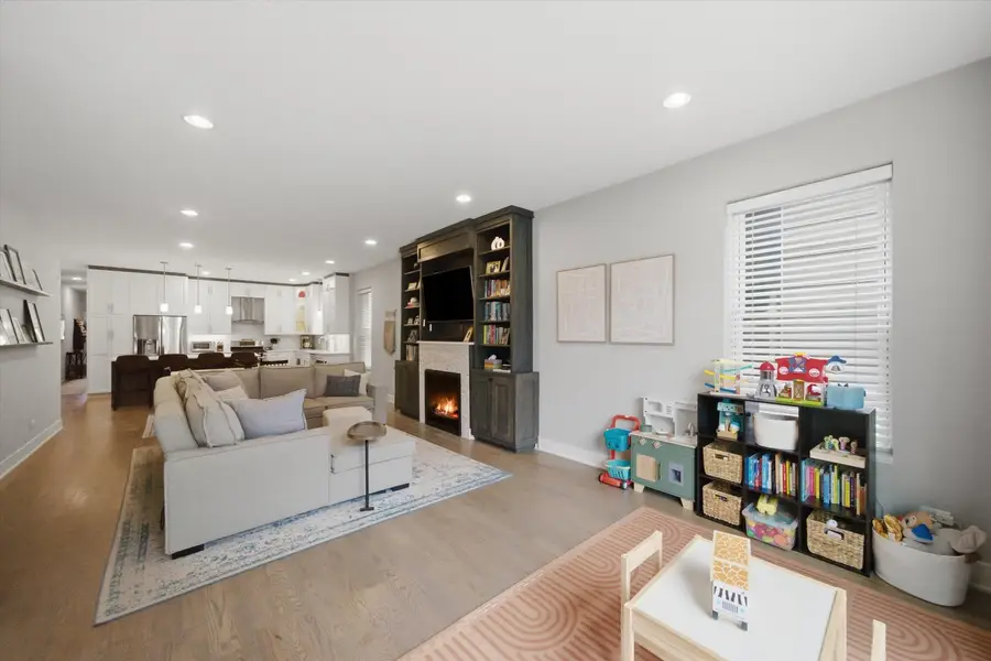 4111 N Western Avenue #1, Chicago, IL 60618 - #2
