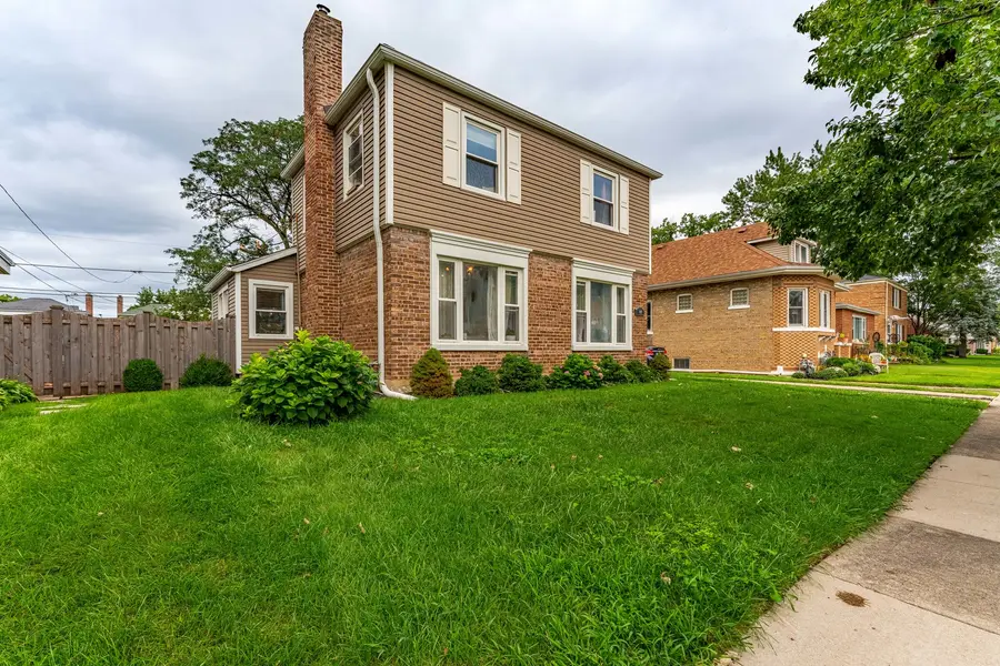 744 Manchester Avenue, Westchester, IL 60154 - #3