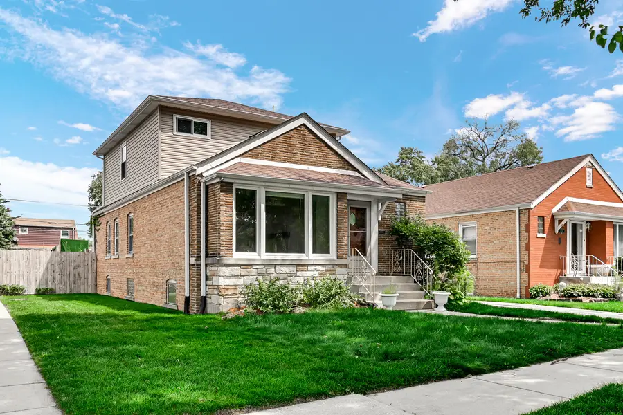 2840 W 98th Street, Evergreen Park, IL 60805 - #2