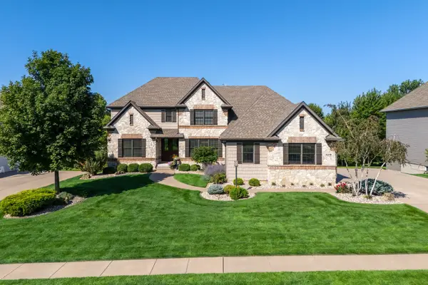 6278 Cardinal Road, Bettendorf, IA 52722