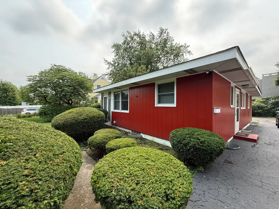 137 Chicago Avenue, Clarendon Hills, IL 60514 - #2