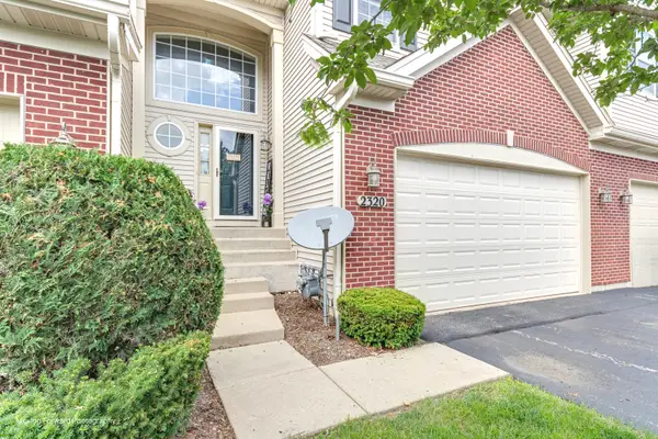2320 Stonegate Road, Algonquin, IL 60102