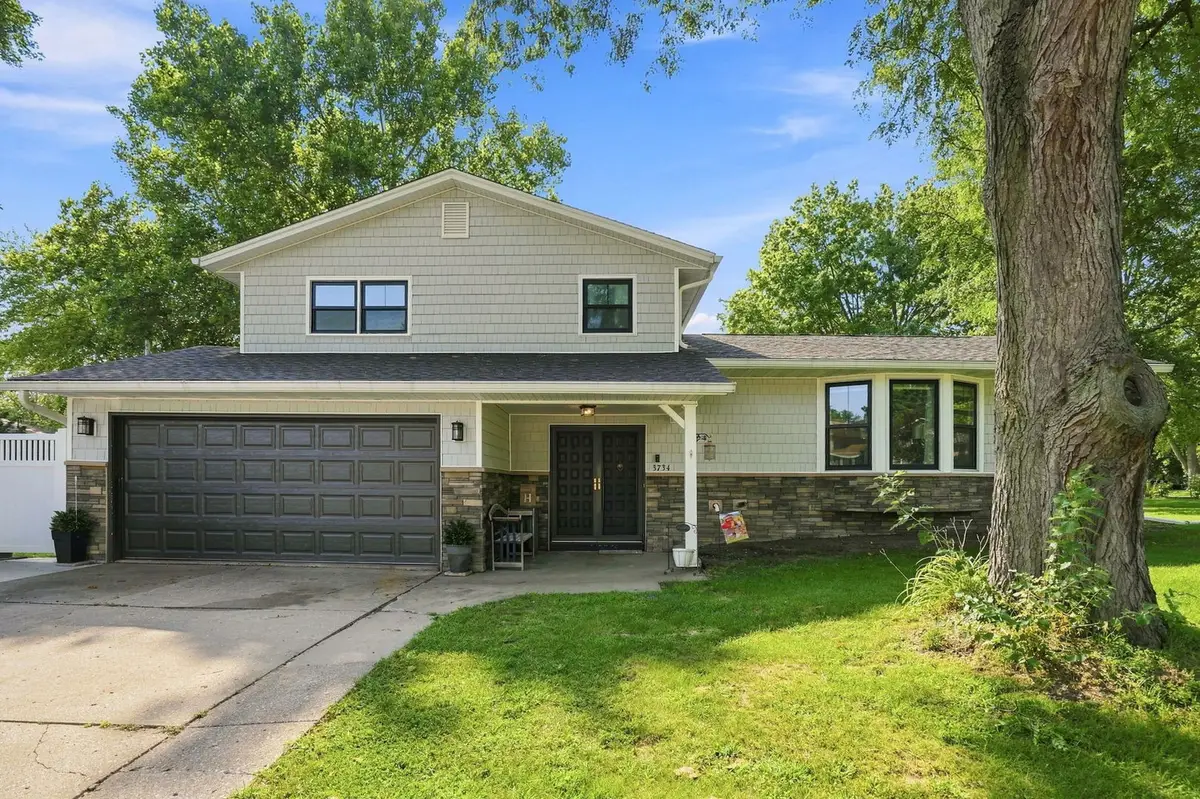 3734 Lorton Avenue, Davenport, IA 52807 - #1