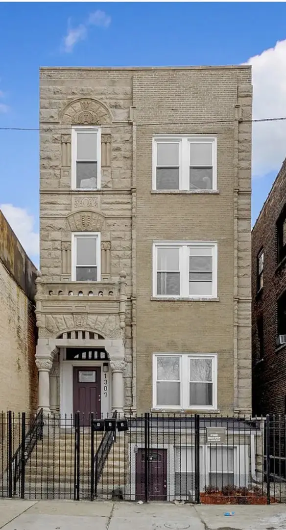 1307 S Kedzie Avenue, Chicago, IL 60623