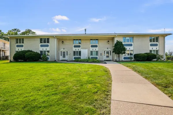 920 17th Street #34, Moline, IL 61265