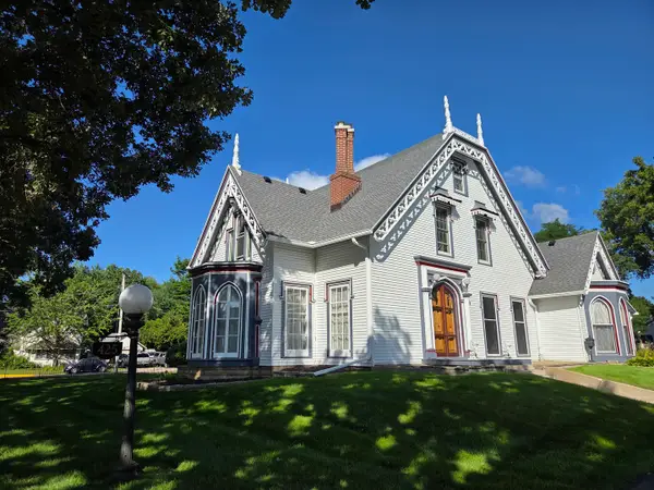 425 W Lincoln Avenue, Belvidere, IL 61008
