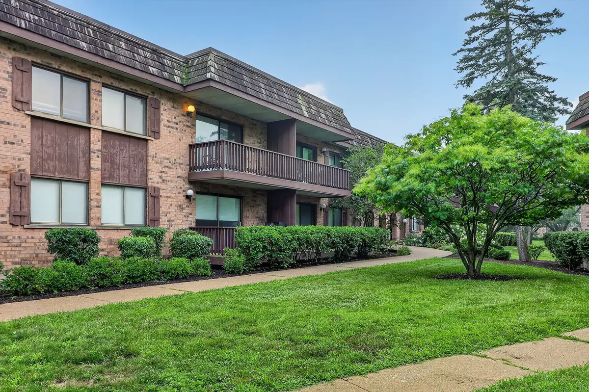 8000 Woodglen Lane #110, Downers Grove, IL 60516 - #1