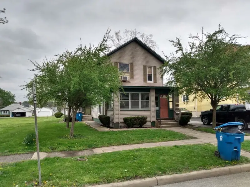 412 E Main Street, Hoopeston, IL 60942 - #1
