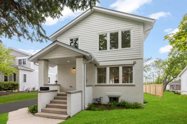 118 N President Street, Wheaton, IL 60187