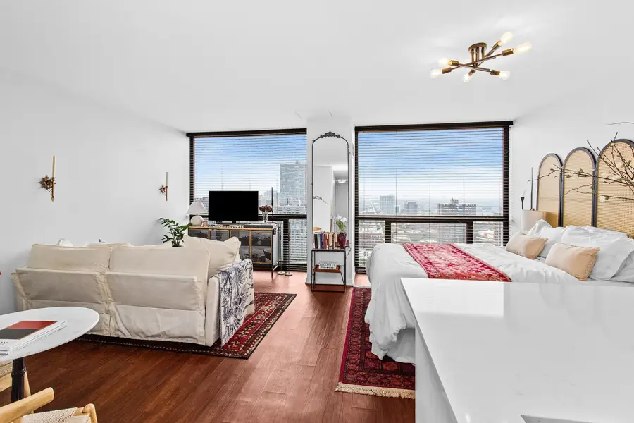 4343 N Clarendon Avenue #2801, Chicago, IL 60613 - #3