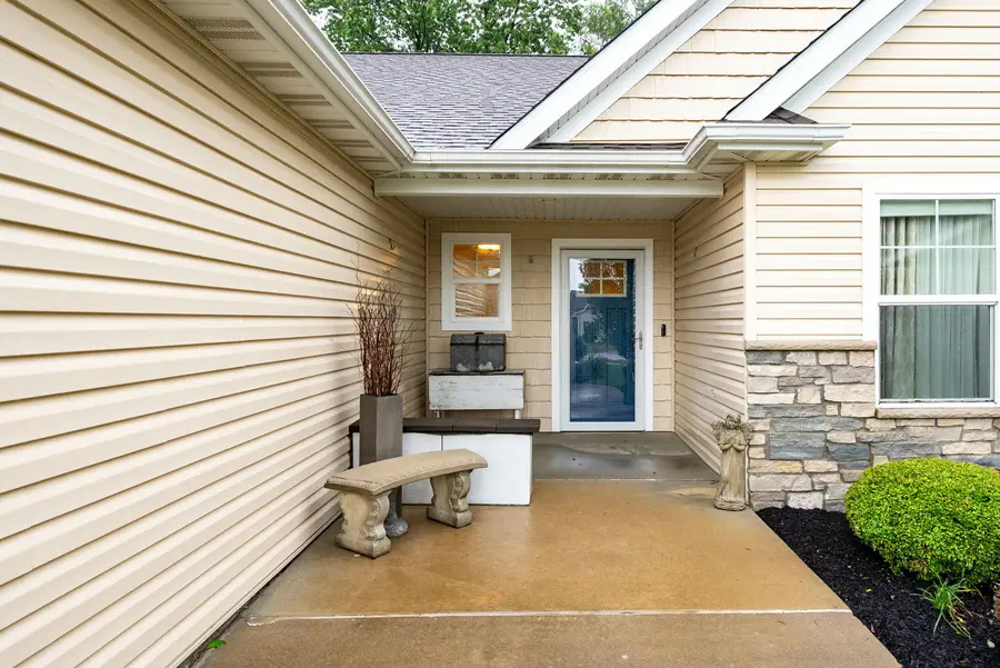 2535 Pheasant Creek Circle, Davenport, IA 52807 - #3