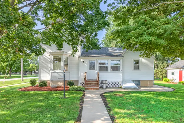 100 Burlington Street, Somonauk, IL 60552